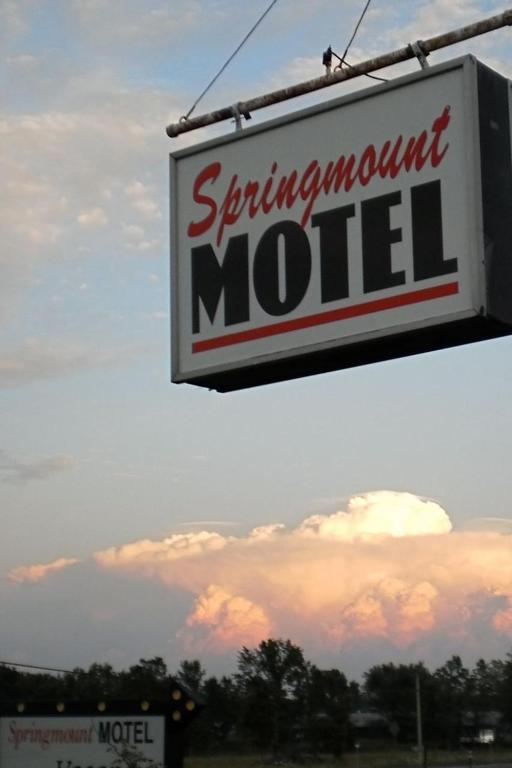 Springmount Motel Оуэн-Саунд Экстерьер фото