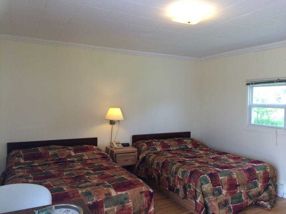 Springmount Motel Оуэн-Саунд Экстерьер фото